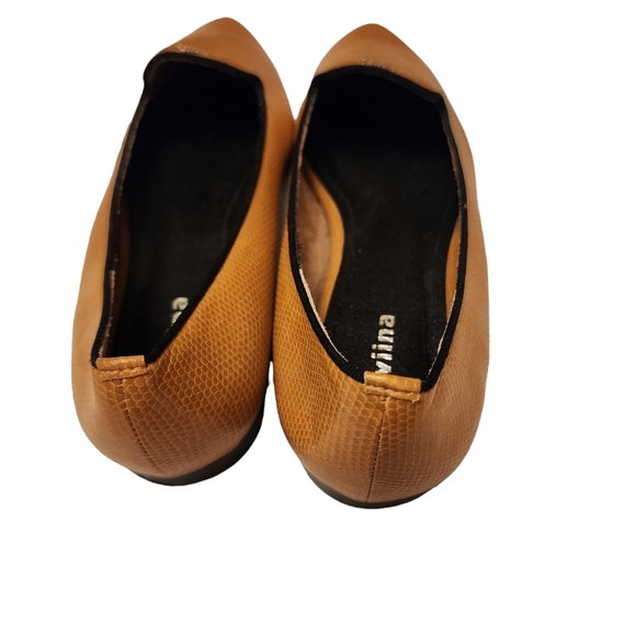 Viina Pointy Toe Flats - Picture 8 of 11